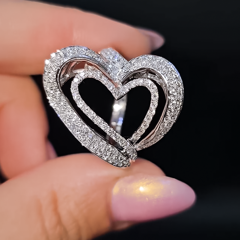 Exquisite 2.5 ctw Round Cut White Gemstone Pavé Heart Ring -JOSHINY