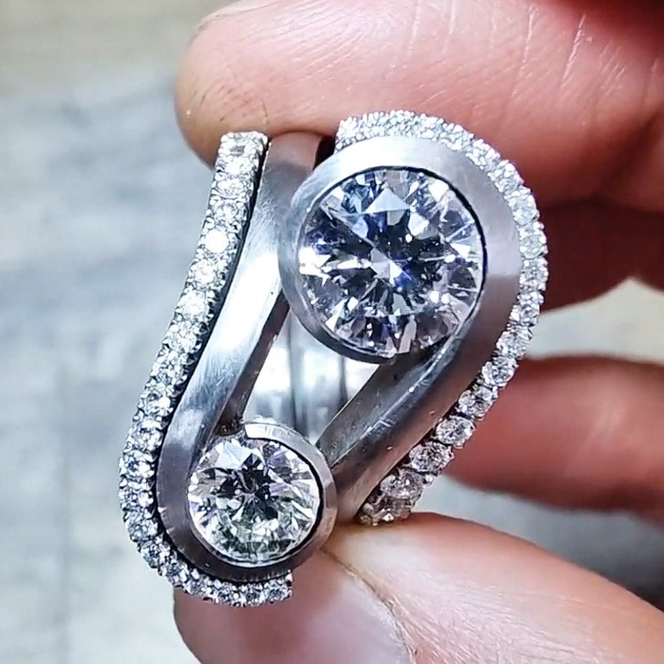 4.0ctw Round Cut Twin Stone Twisted Ring -JOSHINY