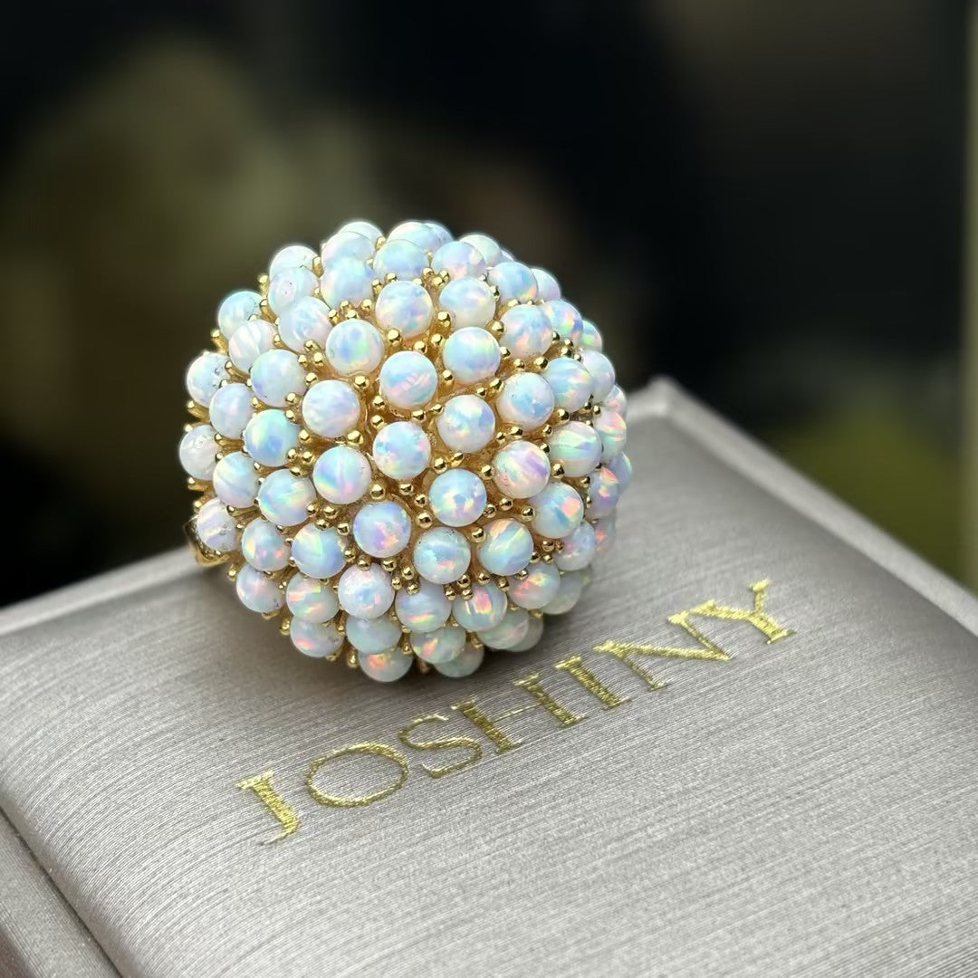 A captivating cabochon opal ring-JOSHINY