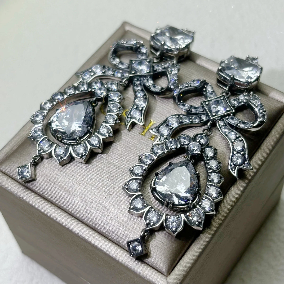 6 CTW Pear Cut White Cubic Zirconia Vintage 925 Sterling Silver Pendant Earrings-JOSHINY