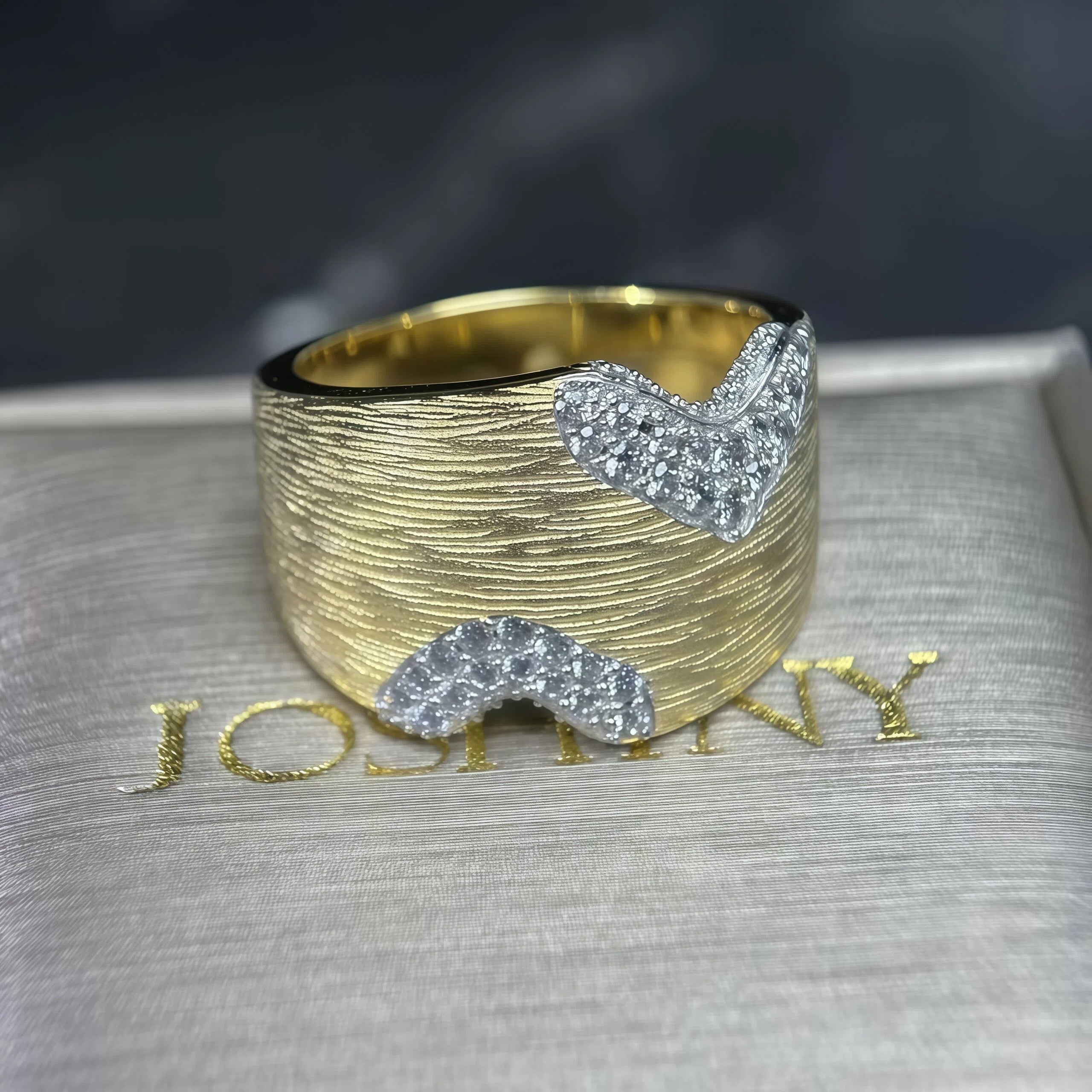 Stylish 1 ctw Round Cut White Gemstone Textured Block Two-Tone Ring -JOSHINY