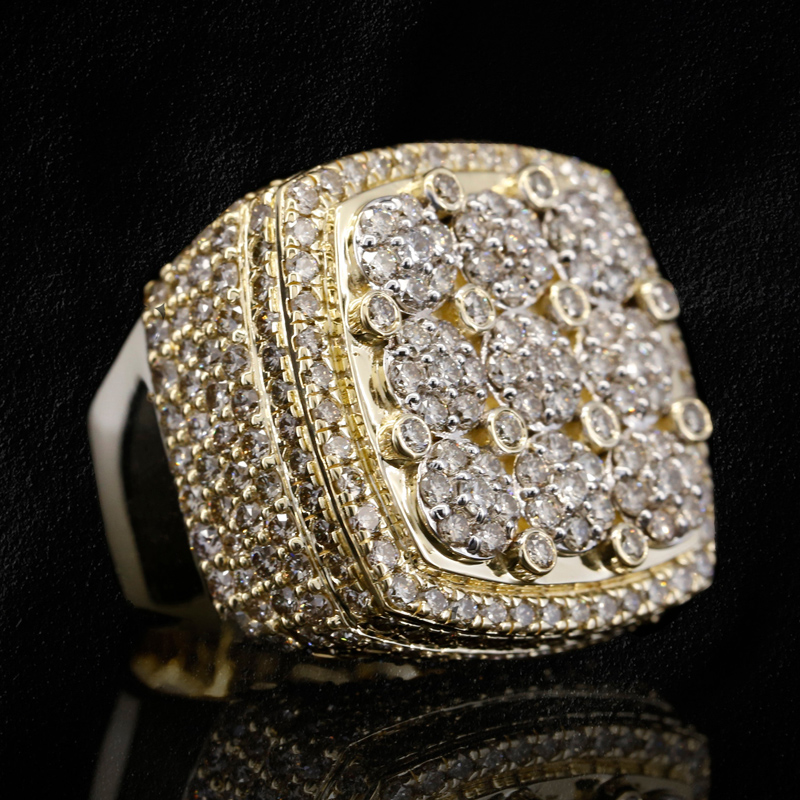 5.75ctw Flower Cluster Style Ice Crystal Ring -JOSHINY