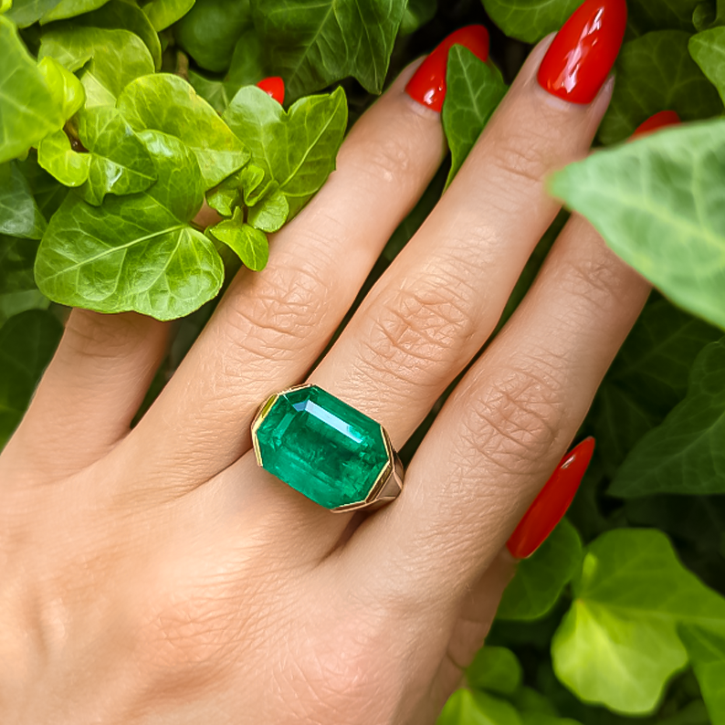 Unique 7 ctw Emerald Cut Emerald Black Enamel Ring -JOSHINY