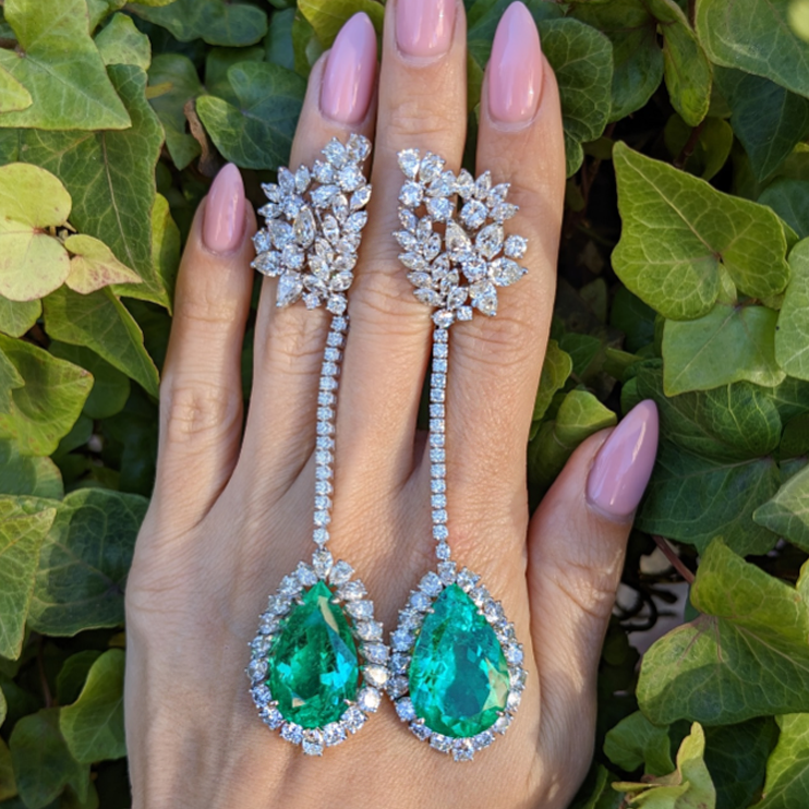 Gorgeous 12 ctw Pear Cut Emerald Chandelier Earrings -JOSHINY