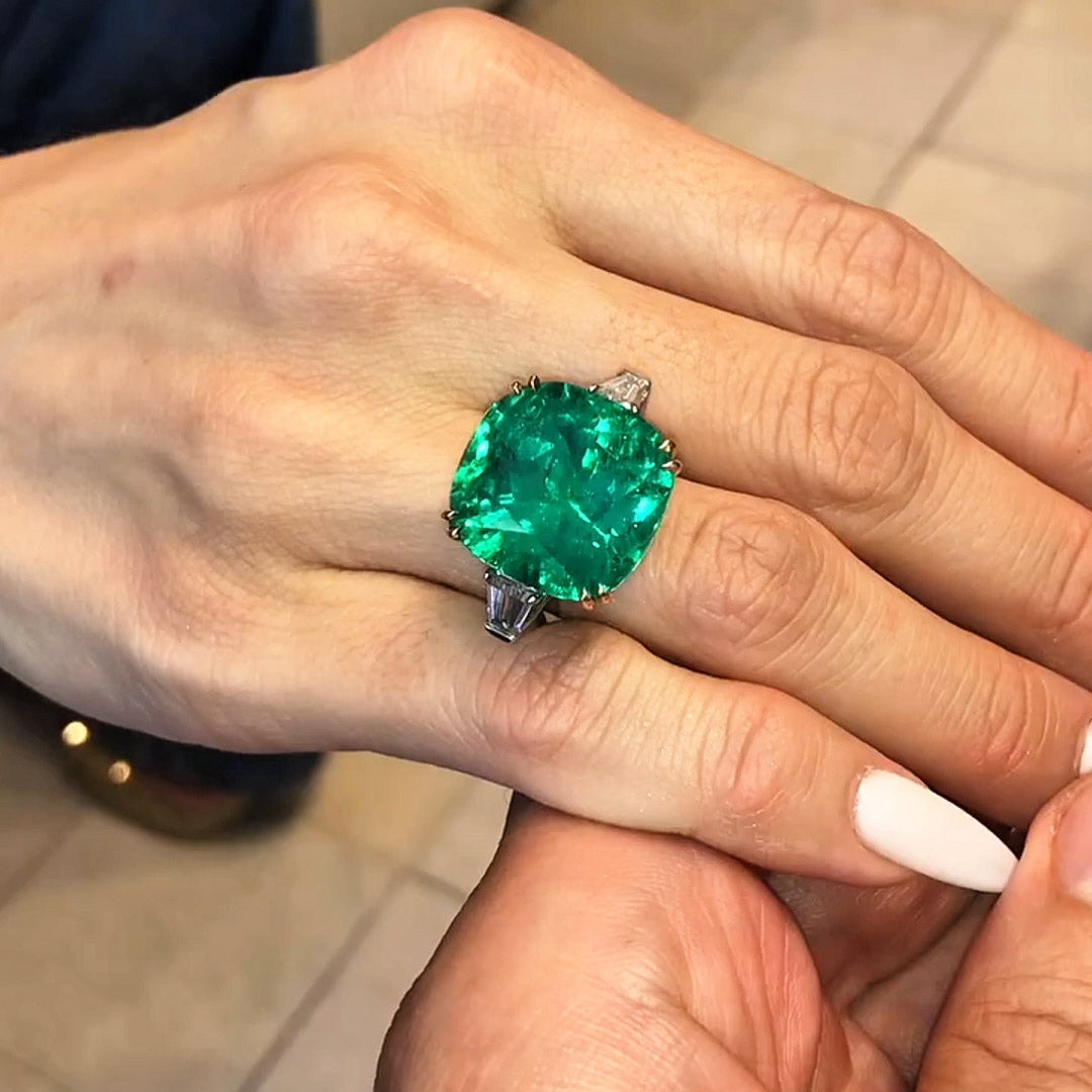 12ct Cushion Cut ‘Green Lantern’ Gemstone Engagement Ring -JOSHINY