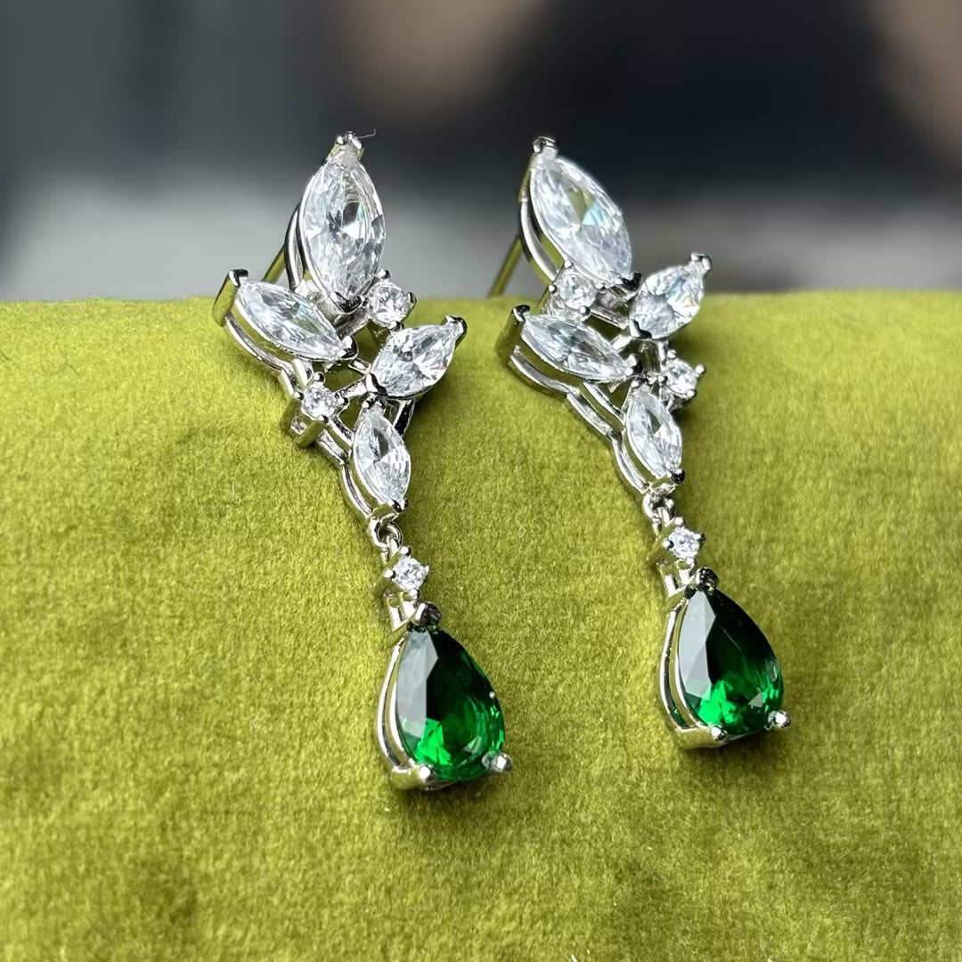 8ctw Pear Cut Emerald Geometric Earrings