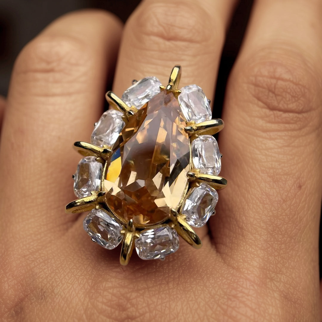 7.26Ctw Pear-shaped yellow gemstone ring-JOSHINY