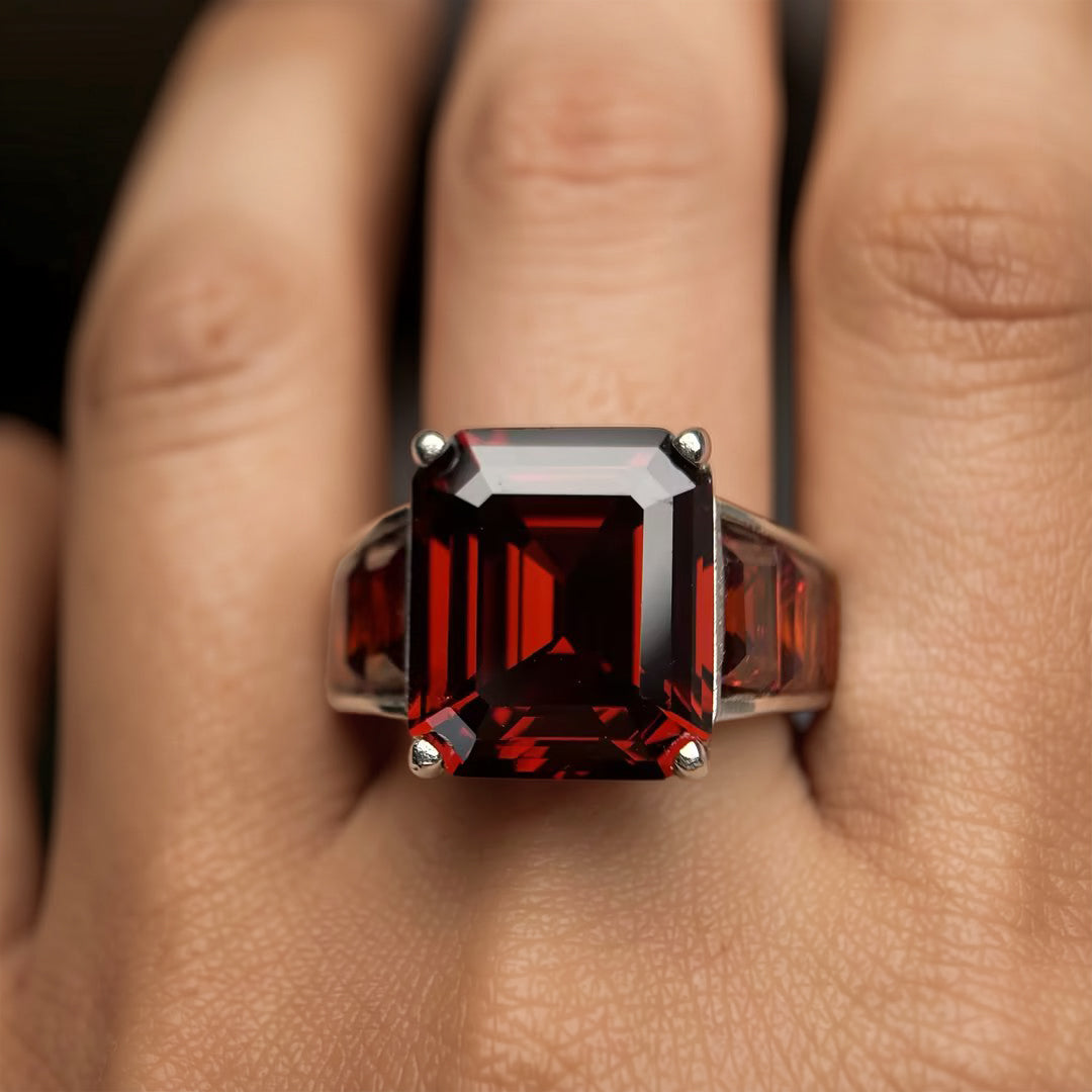 7.5Ctw Detailed Garnet Ring-JOSHINY