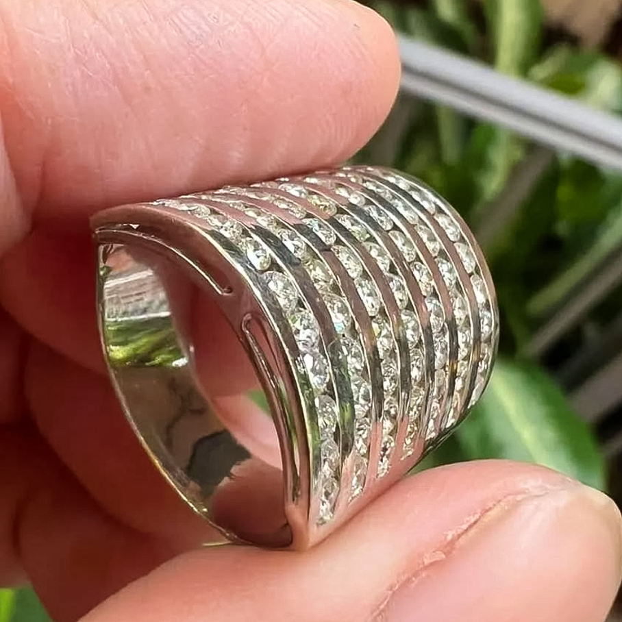 Stylish 5 ctw Round Cut White Gemstone Ring -JOSHINY