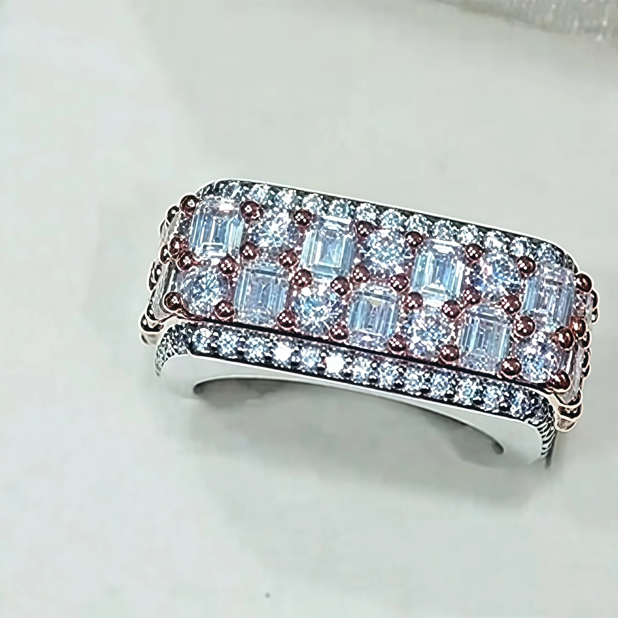 https://jomalls.oss-cn-hangzhou.aliyuncs.com/console/product/2607/31/99f0n4-i4hkjjr-ms8q8av4.jpg