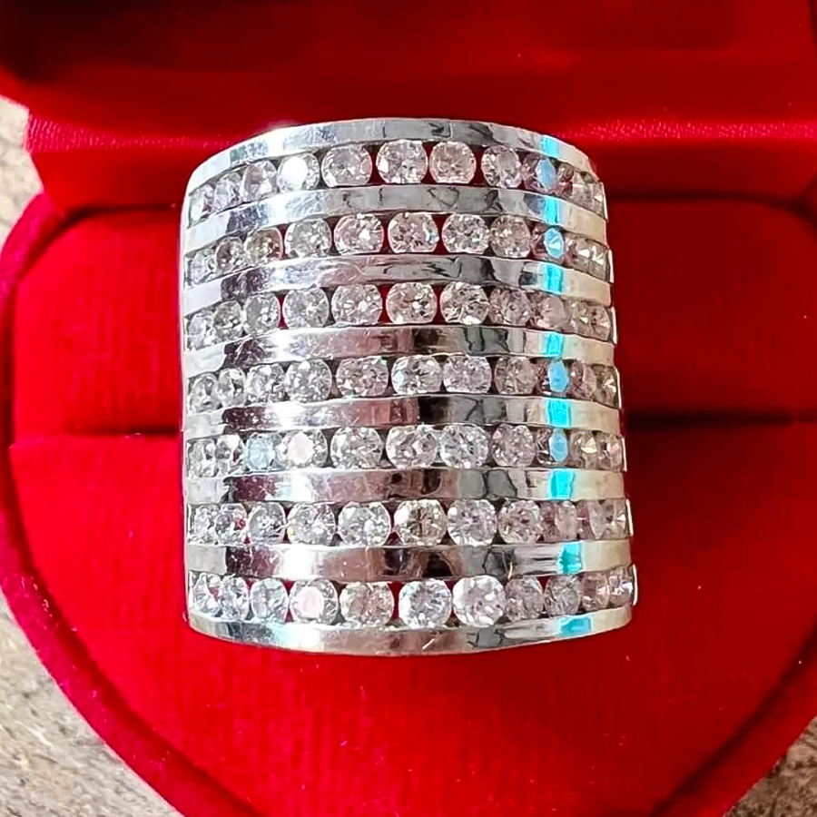 Stylish 5 ctw Round Cut White Gemstone Ring -JOSHINY