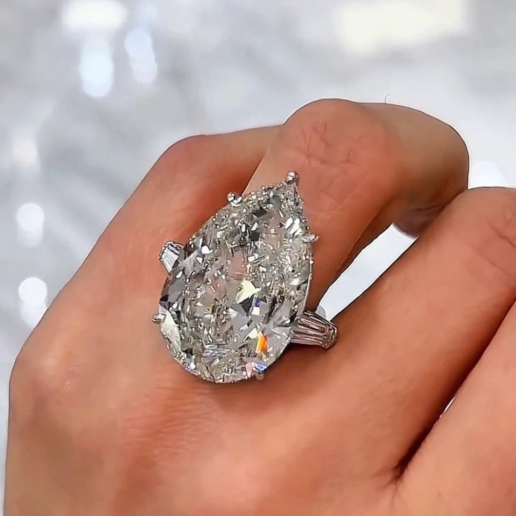 20Ct pear-shaped three-carat engagement ring-JOSHINY