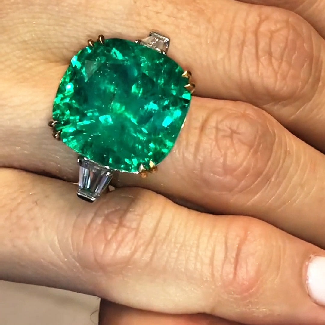 12ct Cushion Cut ‘Green Lantern’ Gemstone Engagement Ring -JOSHINY