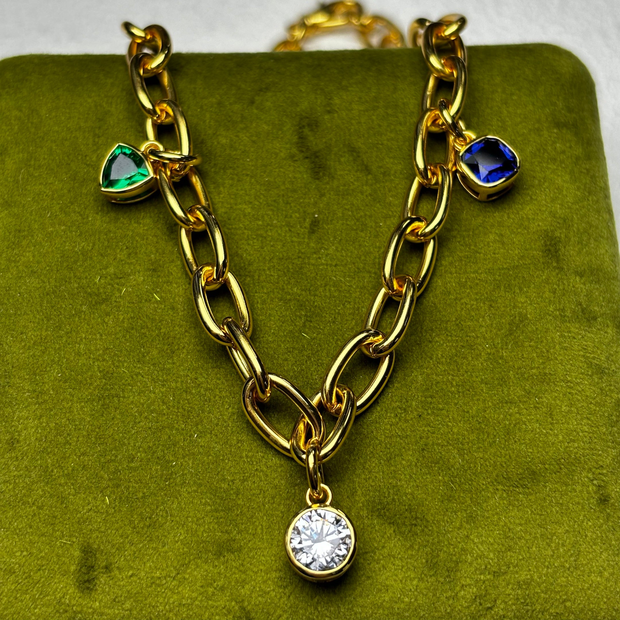 4Ctw Vintage Three Stone Necklace-JOSHINY