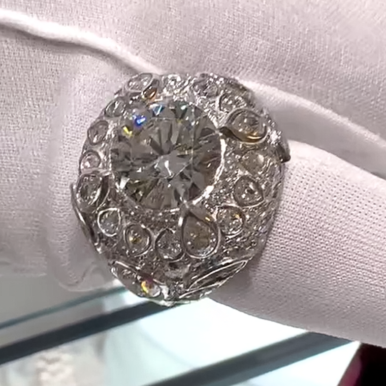 Gorgeous 10 ctw Multi-Cut White Gemstone Full Set Ring -JOSHINY