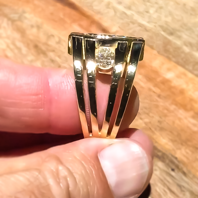 Fashion 4.2 ctw Round Cut White Gemstone Ring for Men and Women -JOSHINY