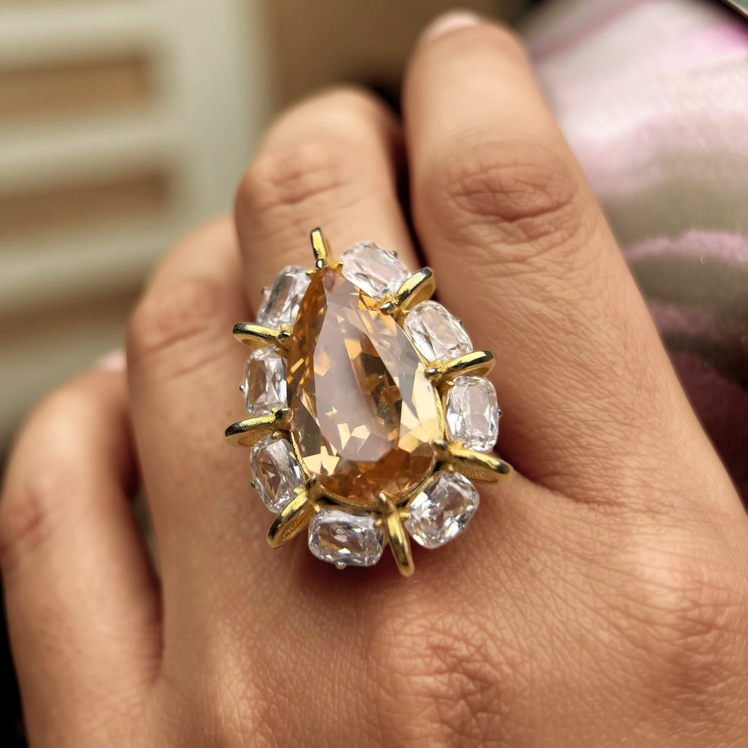 7.26Ctw Pear-shaped yellow gemstone ring-JOSHINY