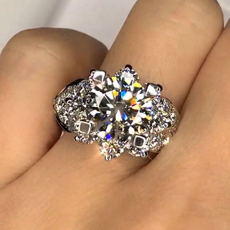 3.0ct Leaf Diamond Halo Ring -JOSHINY