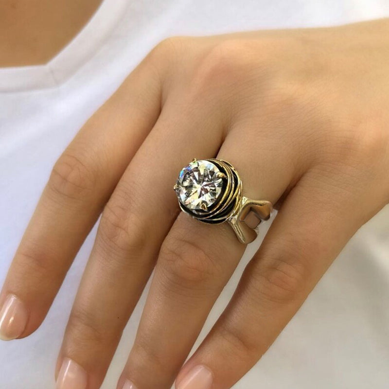 3ct Round Cut Spiral Diamond Ring