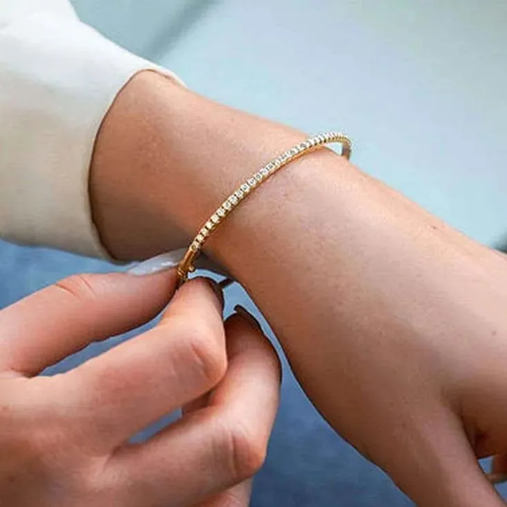 2ctw Classic Single Row Round Cut White Gemstone Bracelet