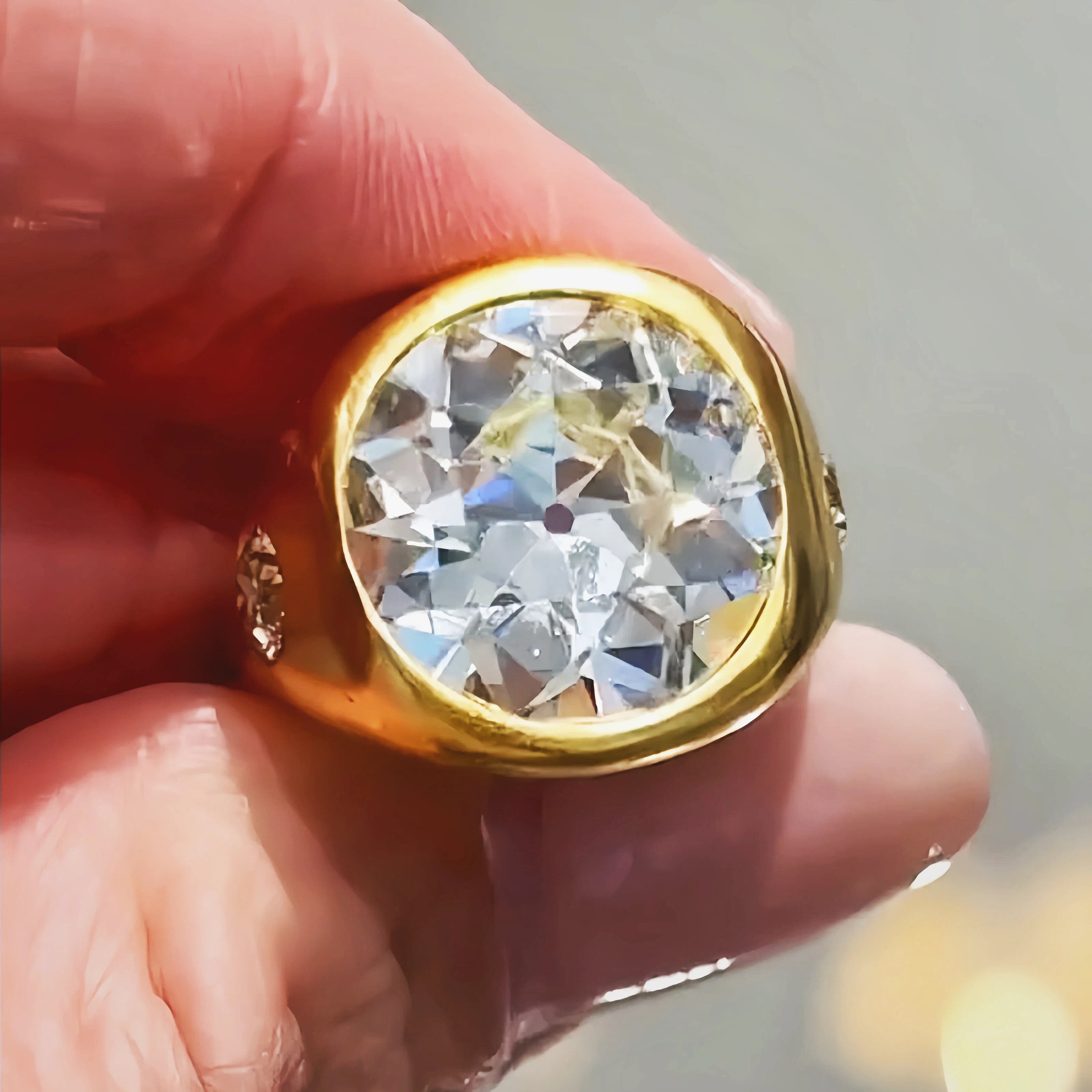 8Ct Antique Cushion Shaped Gemstone Ring-JOSHINY