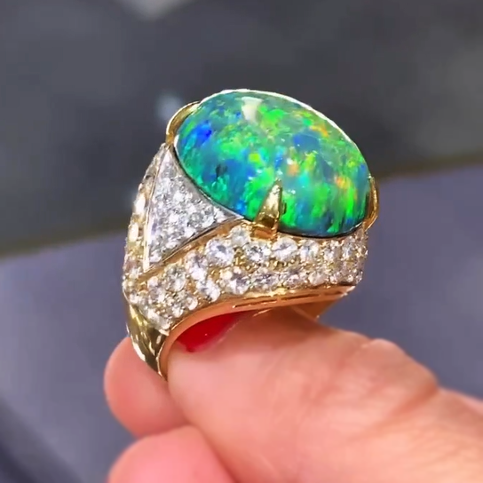 Gorgeous 15 ctw Round Cut White Gemstone & Magnificent Opal Cocktail Ring -JOSHINY