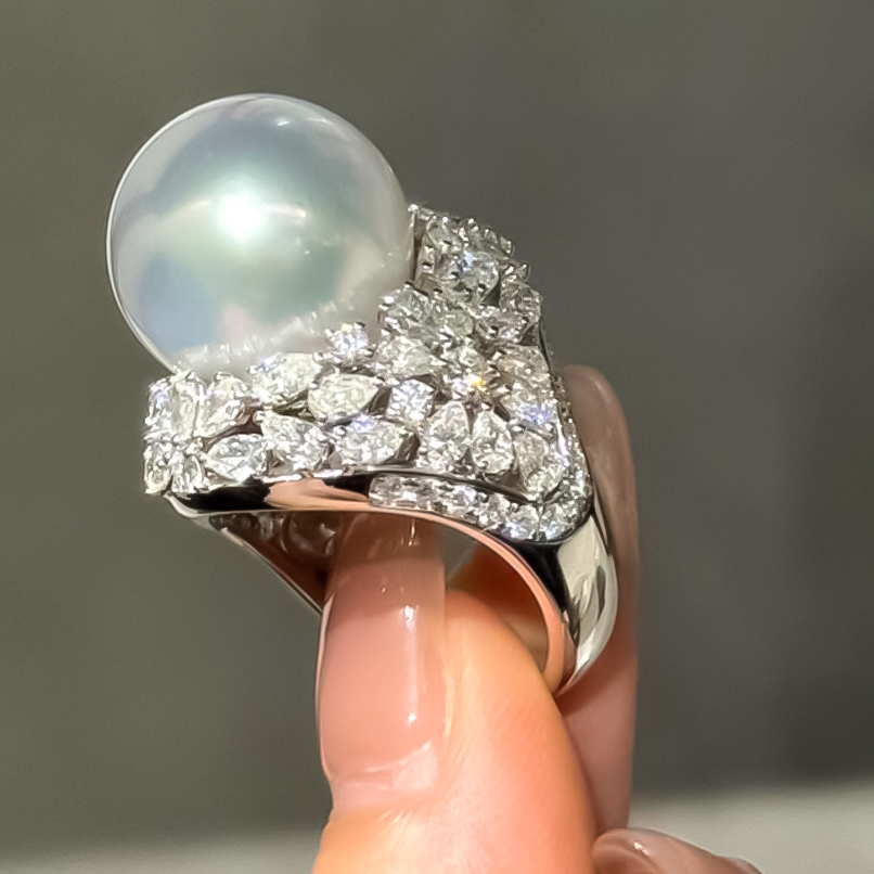 Elegant 4 ctw Multi-Cut White Gemstone & Pearl Ring -JOSHINY