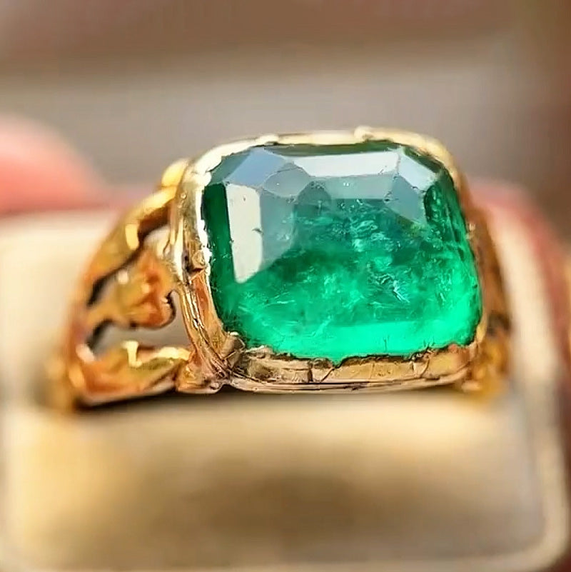 5ct Vibrant Emerald Gemstone Vintage Ring -JOSHINY