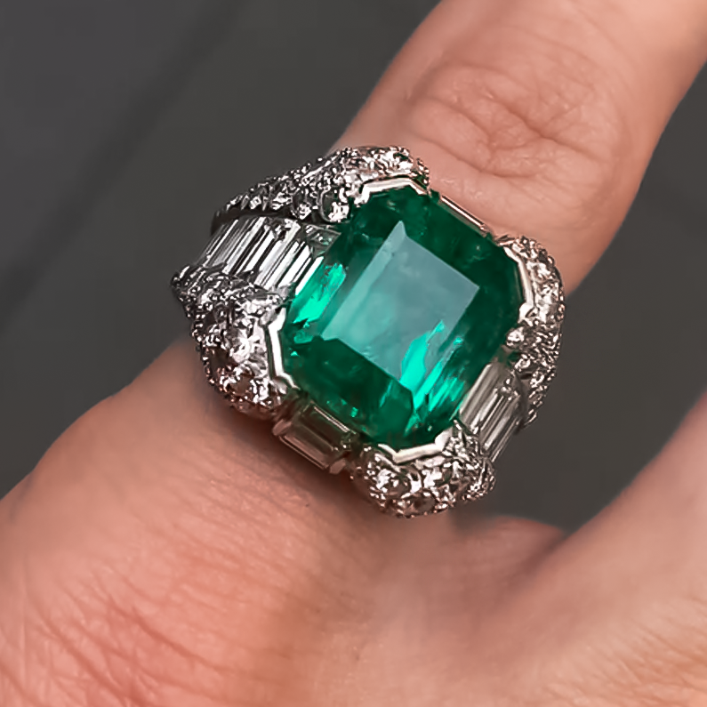 Gorgeous 8 ctw Emerald & Baguette & Round Cut Emerald & White Gemstone Ring -JOSHINY