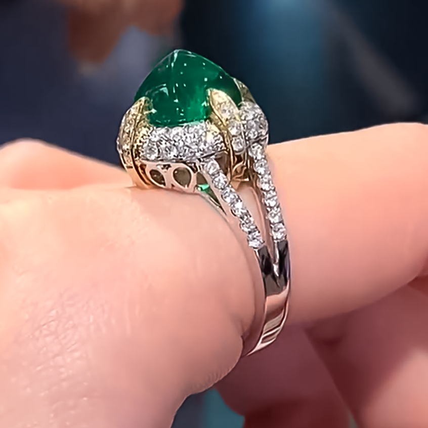 Exquisite 6 ctw Sugar Tower Cut Emerald Ring -JOSHINY