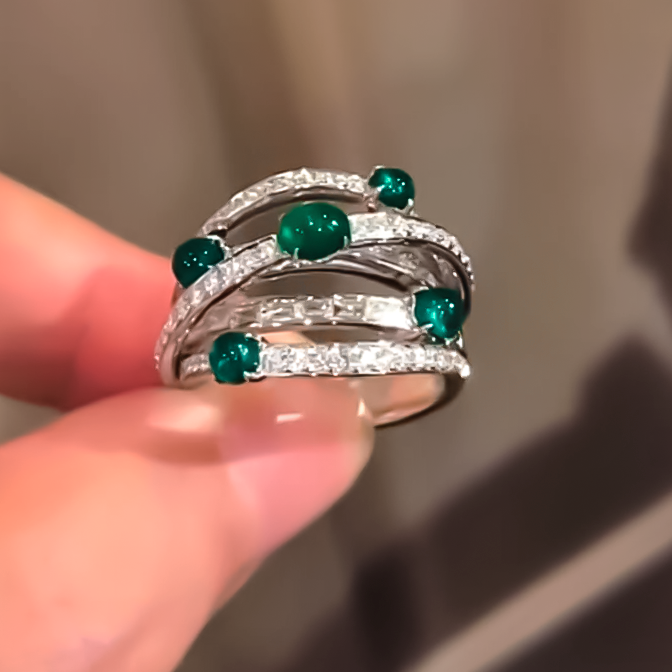 Elegant 5 ctw Multi-Cut Emerald & White Gemstone Twist Ring -JOSHINY