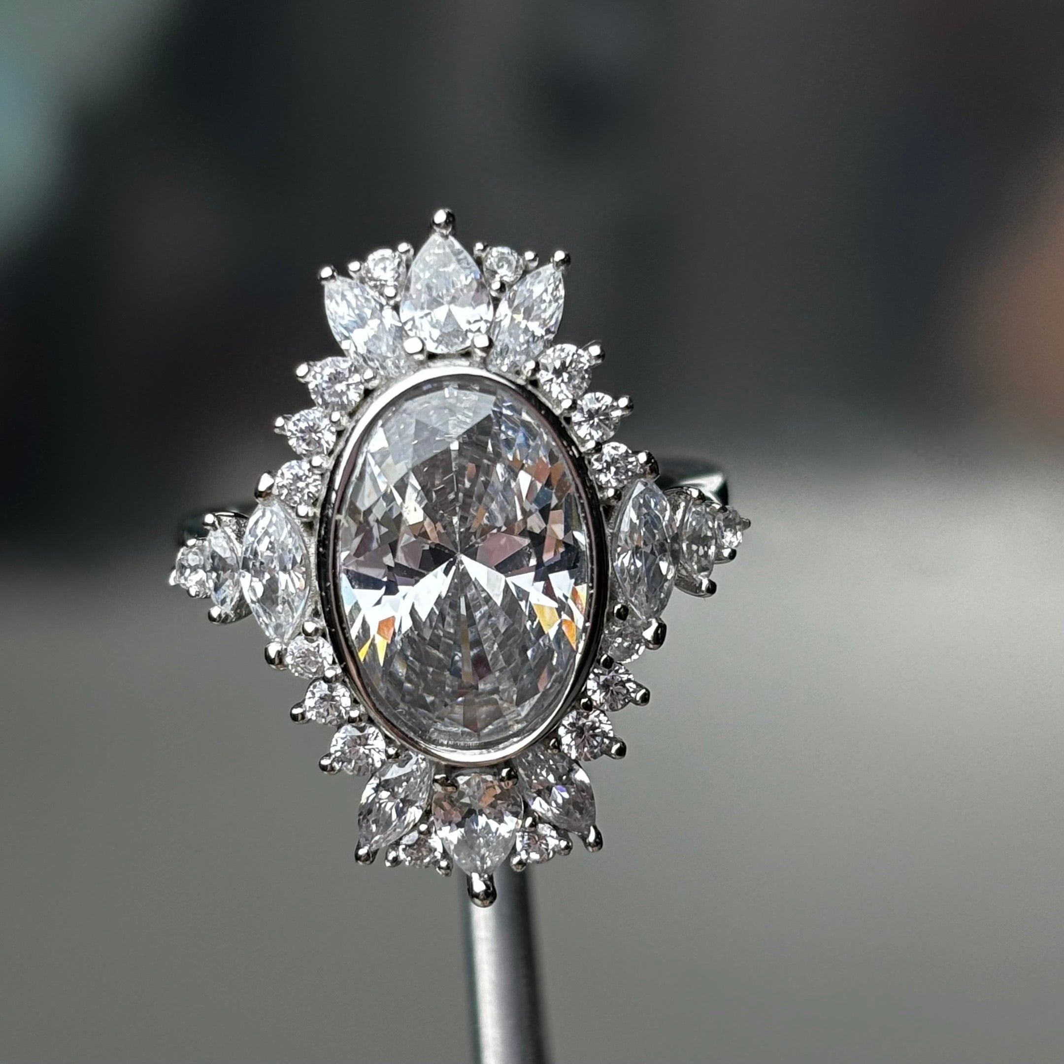 3.5Ctw oval gemstone ring-JOSHINY