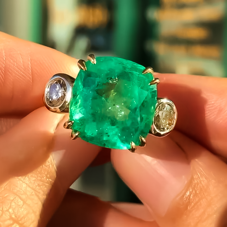 Classic 6 ctw Cushion Cut Emerald Three Stone Ring -JOSHINY