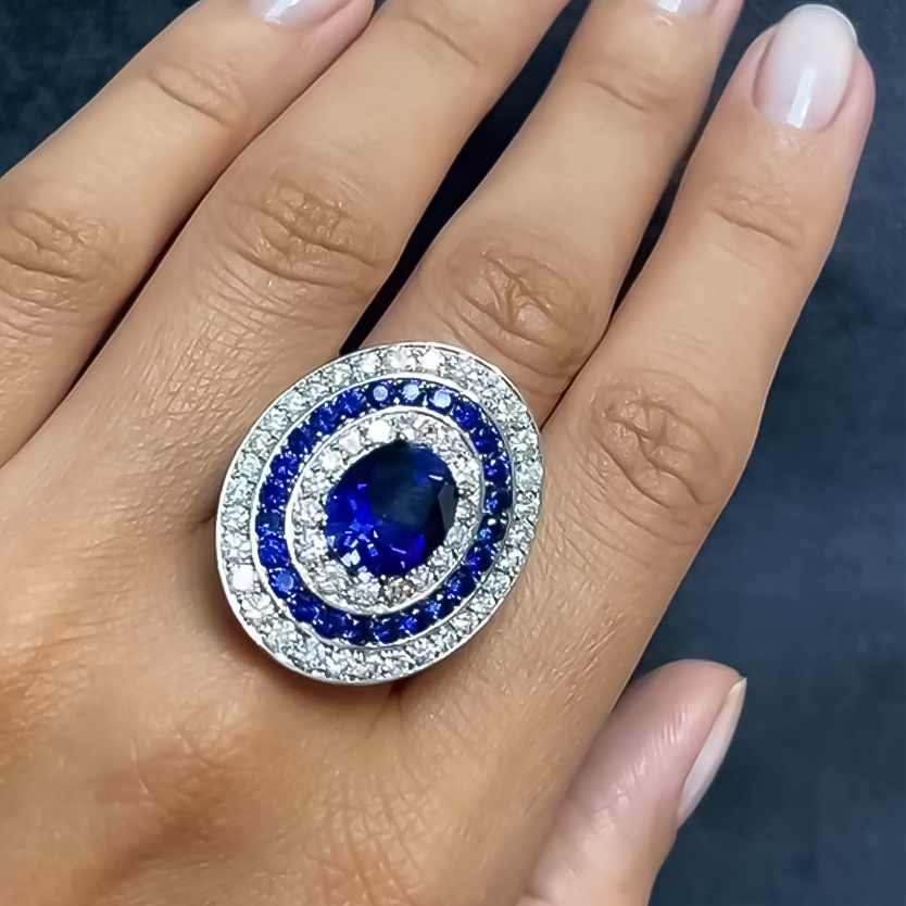 Elegant 3.5 ctw Oval Cut Sapphire Halo Pavé Ring -JOSHINY