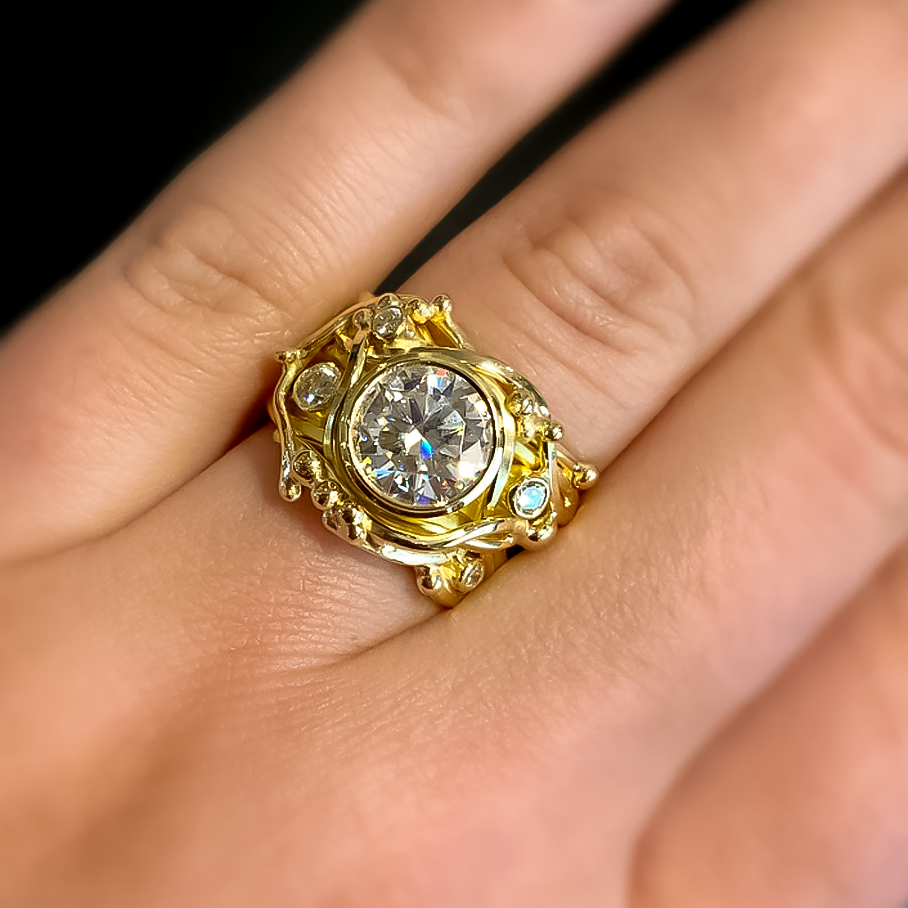 Exquisite 2 ctw Round Cut White Gemstone Golden Vine Ring -JOSHINY