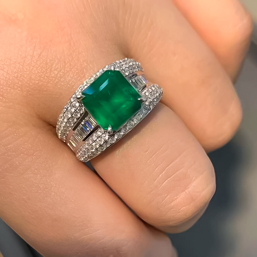 Elegant 8 ctw Square Cut Emerald Ring -JOSHINY