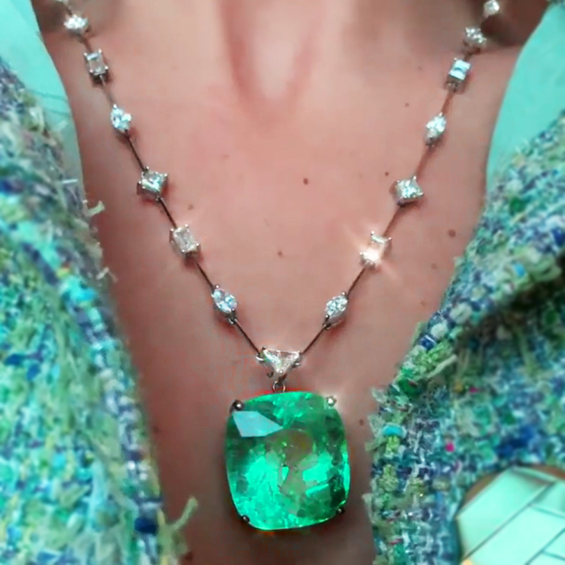 Luxury 20 ctw Cushion Cut Emerald Necklace -JOSHINY