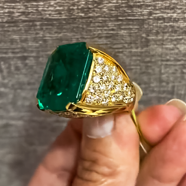 Gorgeous 20 ctw Emerald Cut Emerald Pavé Cocktail Ring -JOSHINY