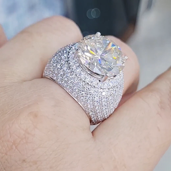 Gorgeous 10 ctw Round Cut White Gemstone Pavé Engagement Ring -JOSHINY