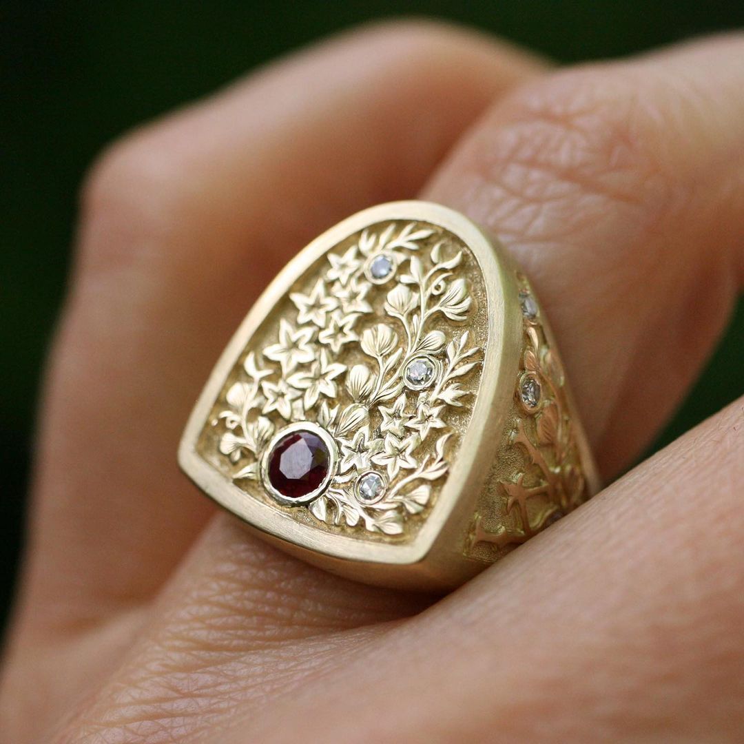 1.0ctw Hand Carved Ruby Gold Ring -JOSHINY