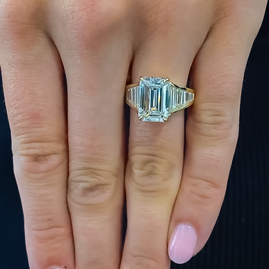 Elegant 6 ctw Emerald Cut White Gemstone Engagement Ring -JOSHINY