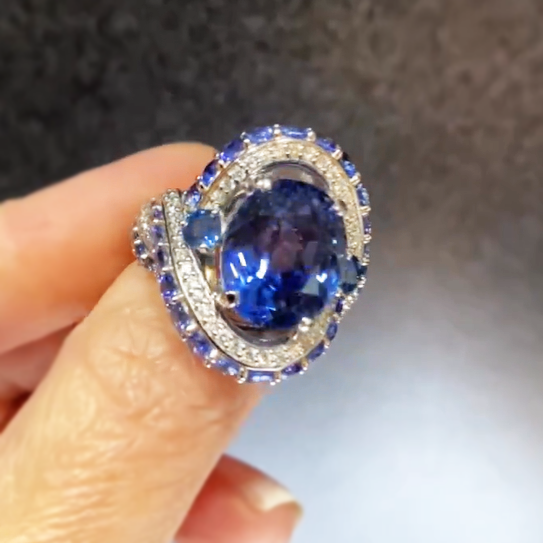 Gorgeous 11 ctw Oval Cut Sapphire Cocktail Ring -JOSHINY