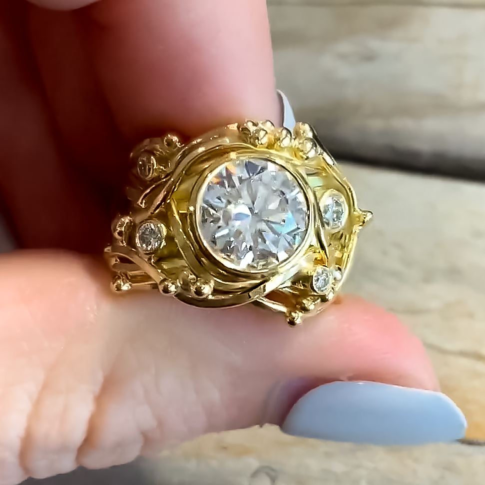 Exquisite 2 ctw Round Cut White Gemstone Golden Vine Ring -JOSHINY