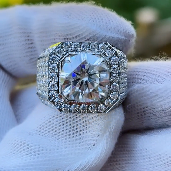 Gorgeous 7 ctw Round Cut White Gemstone Pavé Set Ring -JOSHINY