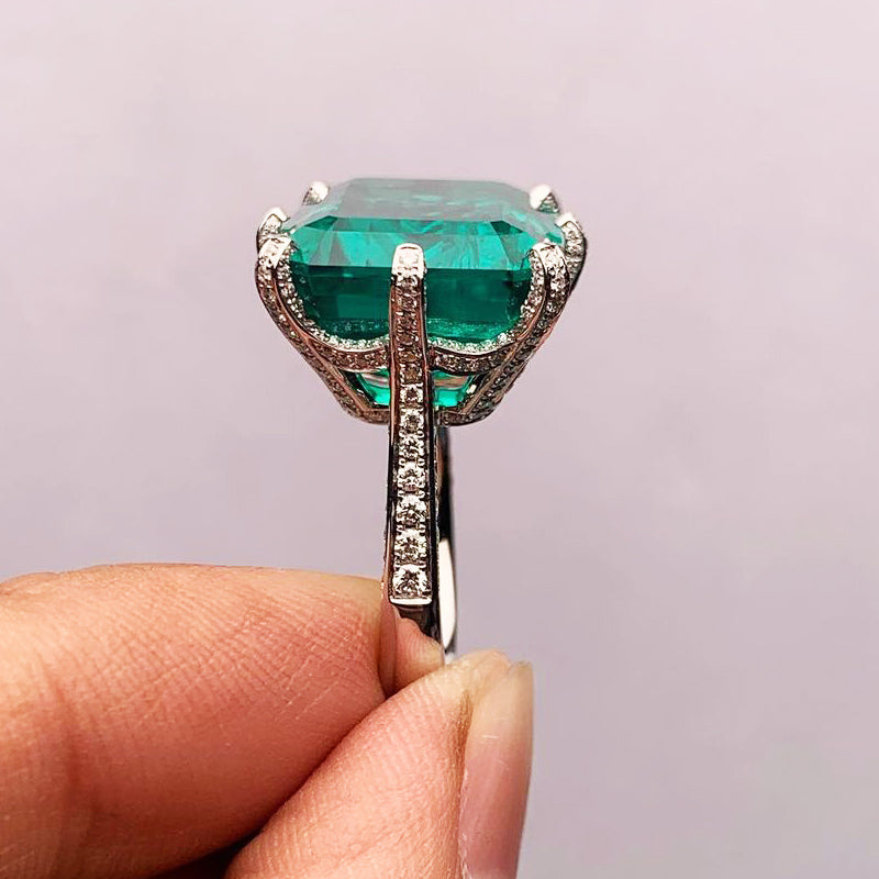 12ct Lab Cultured Emerald Gemstone Ring