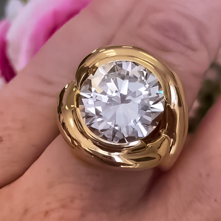 Simple 6 ctw Round Cut White Stone Vintage Gold Engagement Ring -JOSHINY