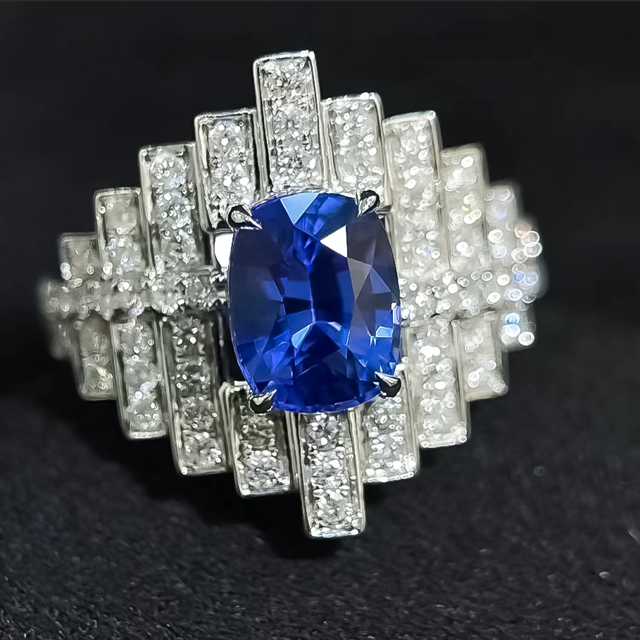 Elegant 4 ctw Oval Cut Sapphire Ring -JOSHINY