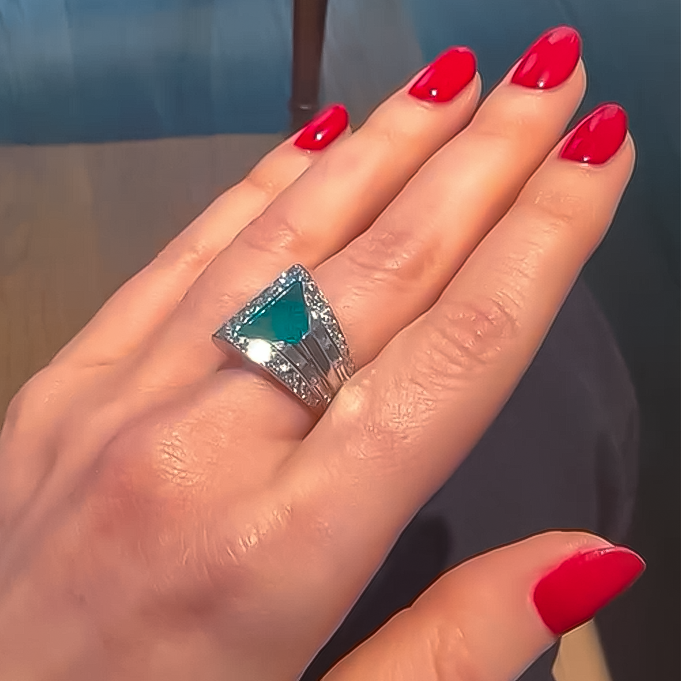 Unique 4 ctw Multi-Cut Emerald Vintage Ring -JOSHINY