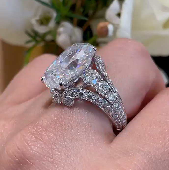 Elegant 8 ctw Oval Cut White Gemstone Engagement Ring -JOSHINY