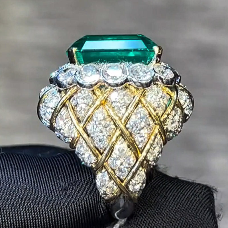 12.67ct Octagon Cut Gorgeous Emerald Ring -JOSHINY